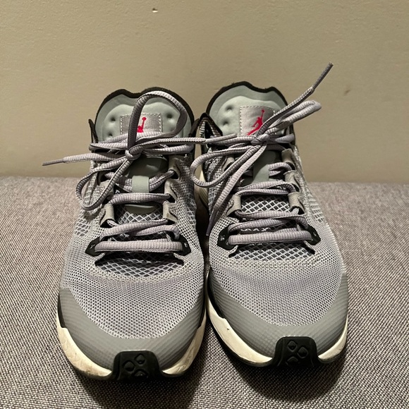 Jordan 89 Racer shoes in particle grey, men’s 9.5 - Picture 3 of 3